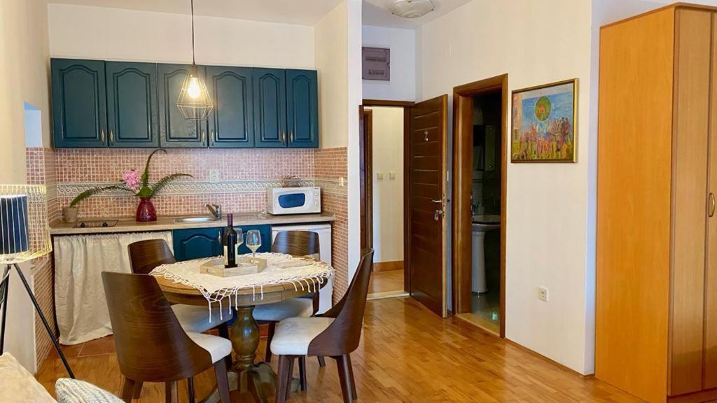 Apartments Nautica Херцег-Нови Экстерьер фото